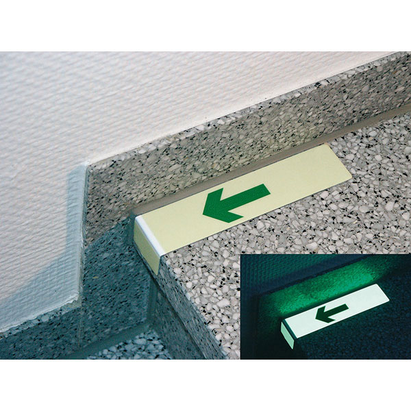Treppenwinkel - langnachleuchtend | mit Richtungspfeil (grün) abwärts,